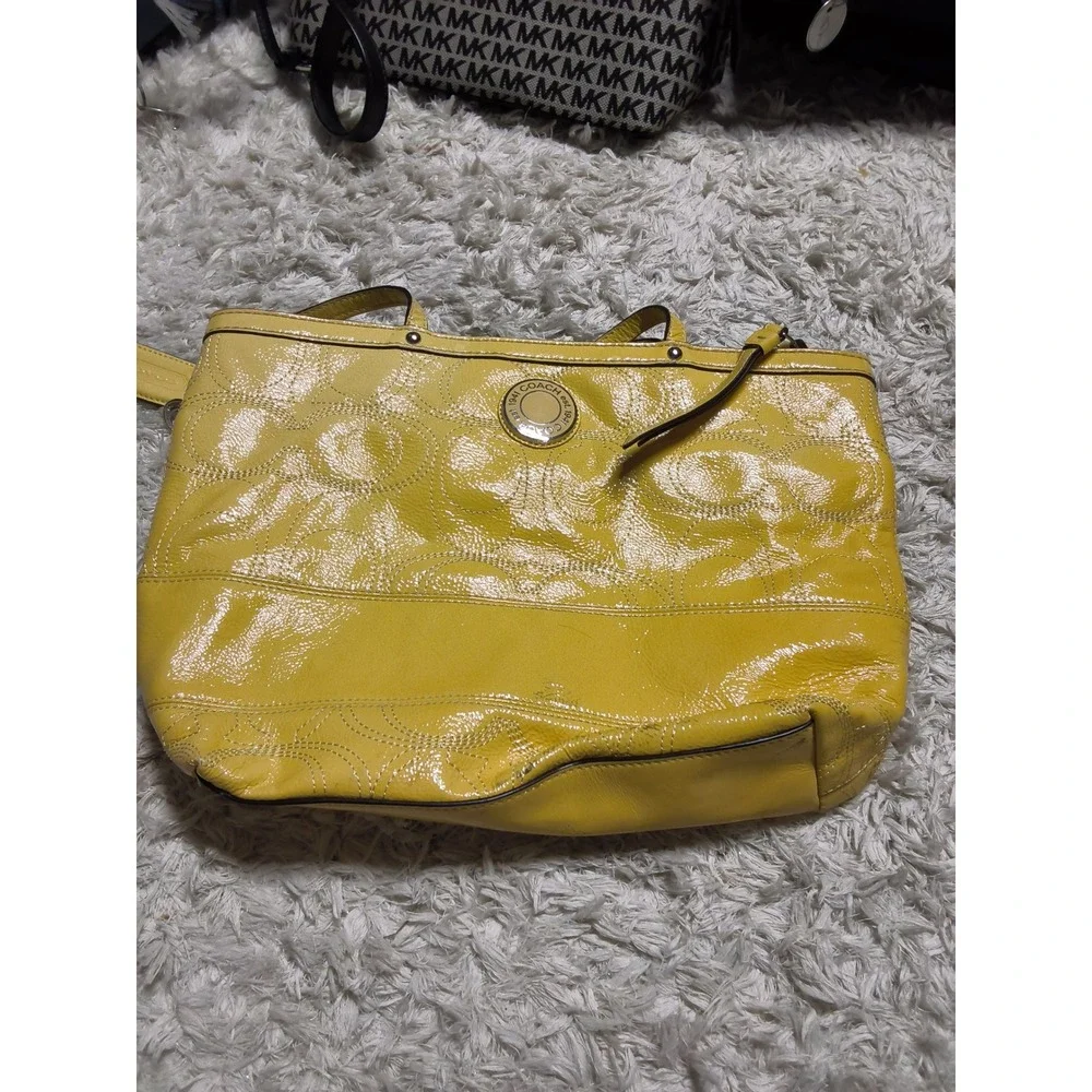 24.Coach Yellow Signature Stitched Patent Leather Tote Shoulder Bag F19198